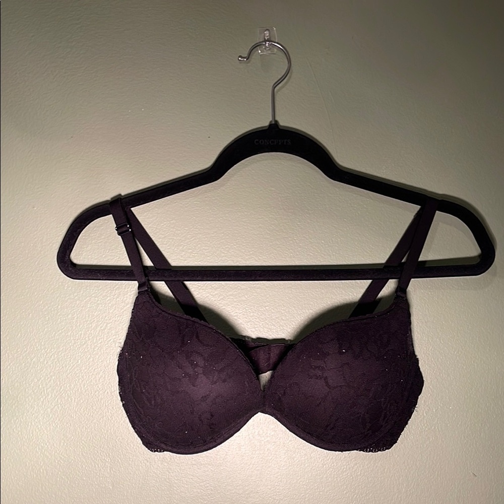 VS “The Lacie” Black 36C push-up bra with adjustable straps